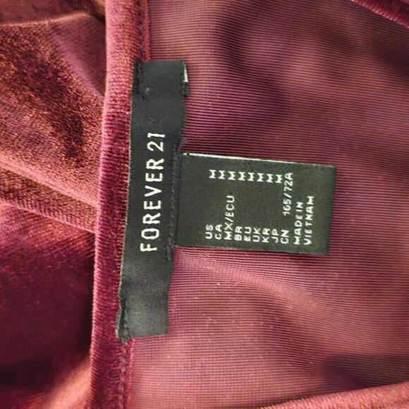 Forever 21 Burgundy Velvet Jumper - Picture 6 of 7
